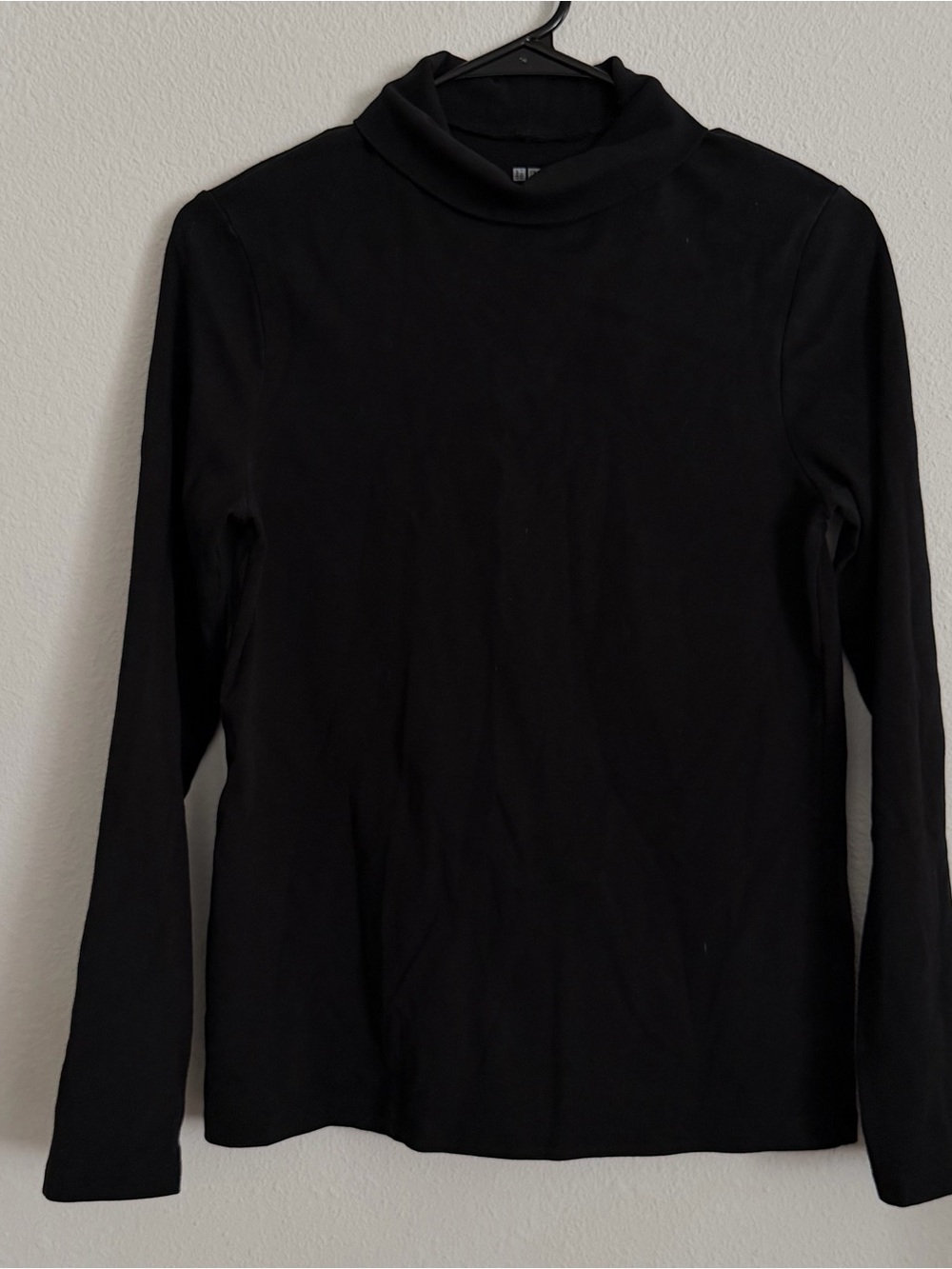 Uniqlo Black Turtleneck Long Sleeve